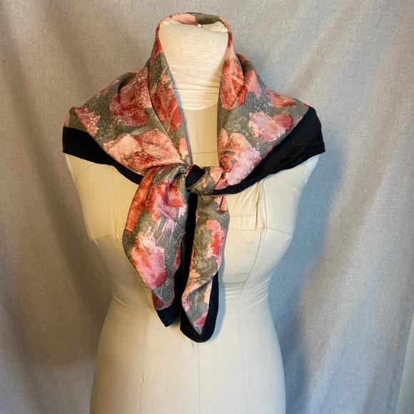 Vintage  Pink & Gray Floral Scarf 100% Silk - Picture 2 of 6